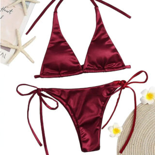 Maillot de bain tissu satiné avec coupe tanga
