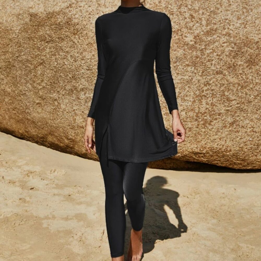 Maillot de Bain Burkini à Séchage Rapide sur une femme en extérieur