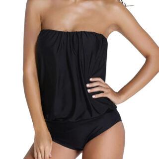 Maillot de Bain Bustier Ample à Une Pièce sur une femme sur fond blanc