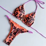 Maillot de Bain Ficelle à Motifs Léopard sur fond gris